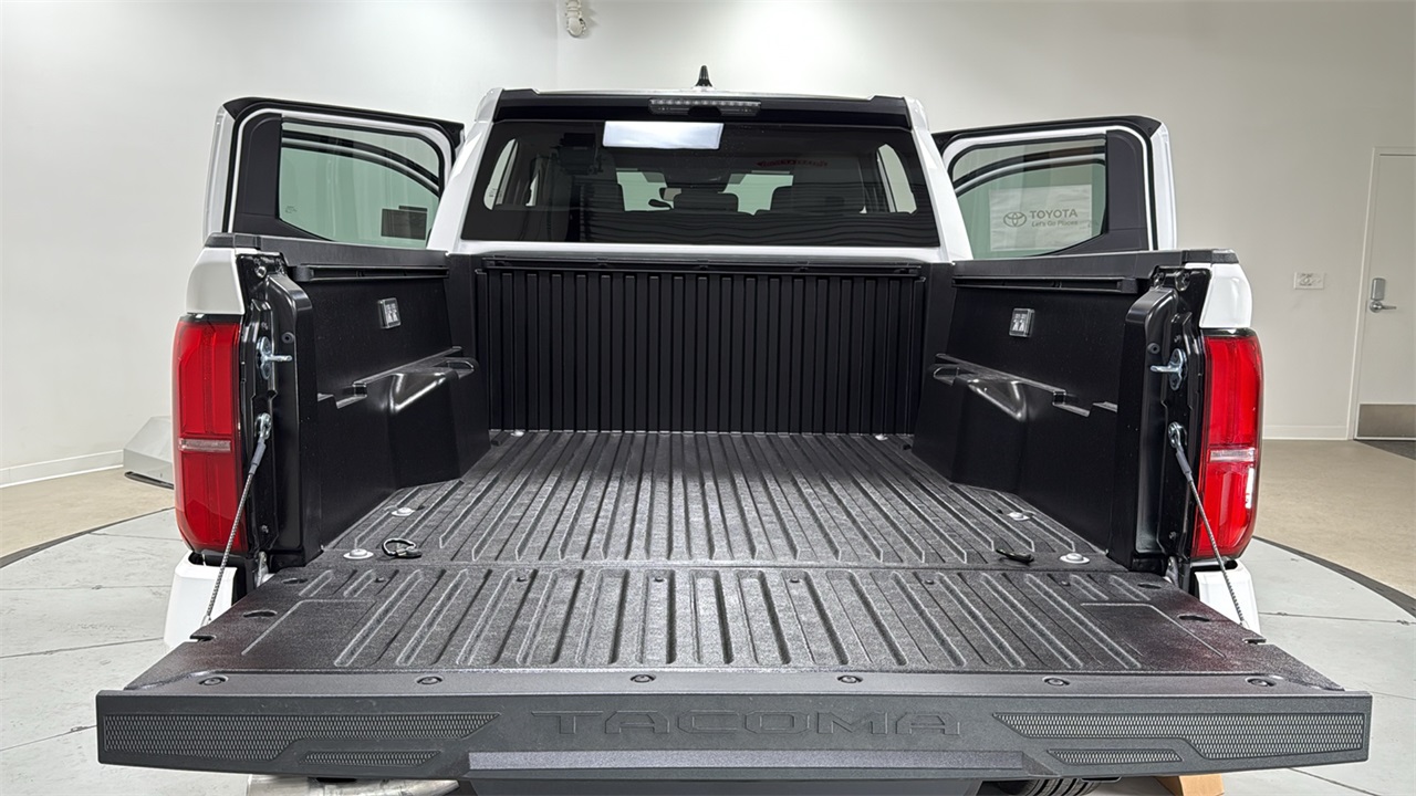 2025 Toyota Tacoma SR5 Double Cab photo 14