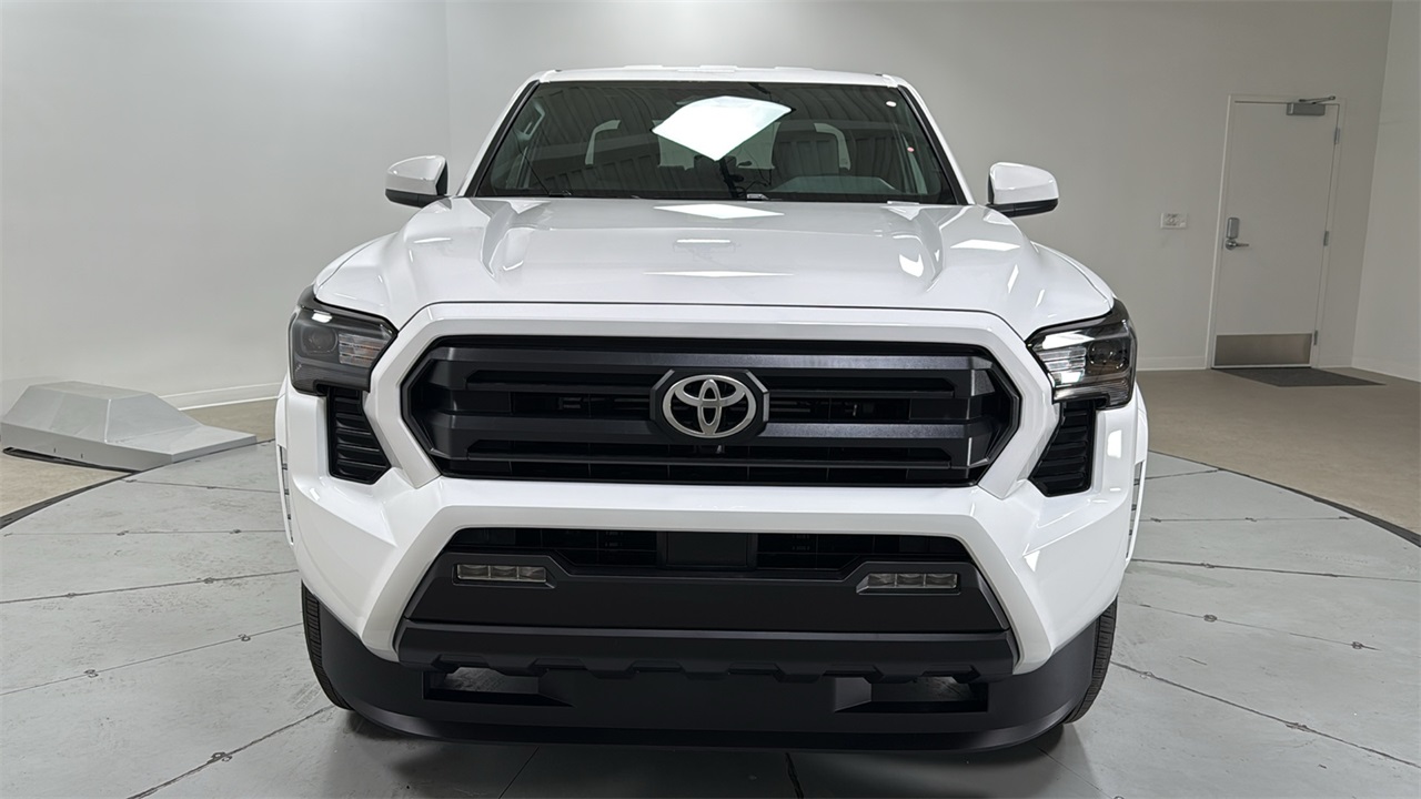 2025 Toyota Tacoma SR5 Double Cab photo 2