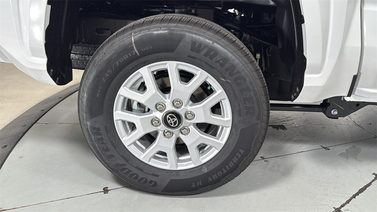 2025 Toyota Tacoma SR5 Double Cab photo 19