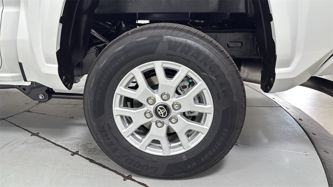 2025 Toyota Tacoma SR5 Double Cab photo 20
