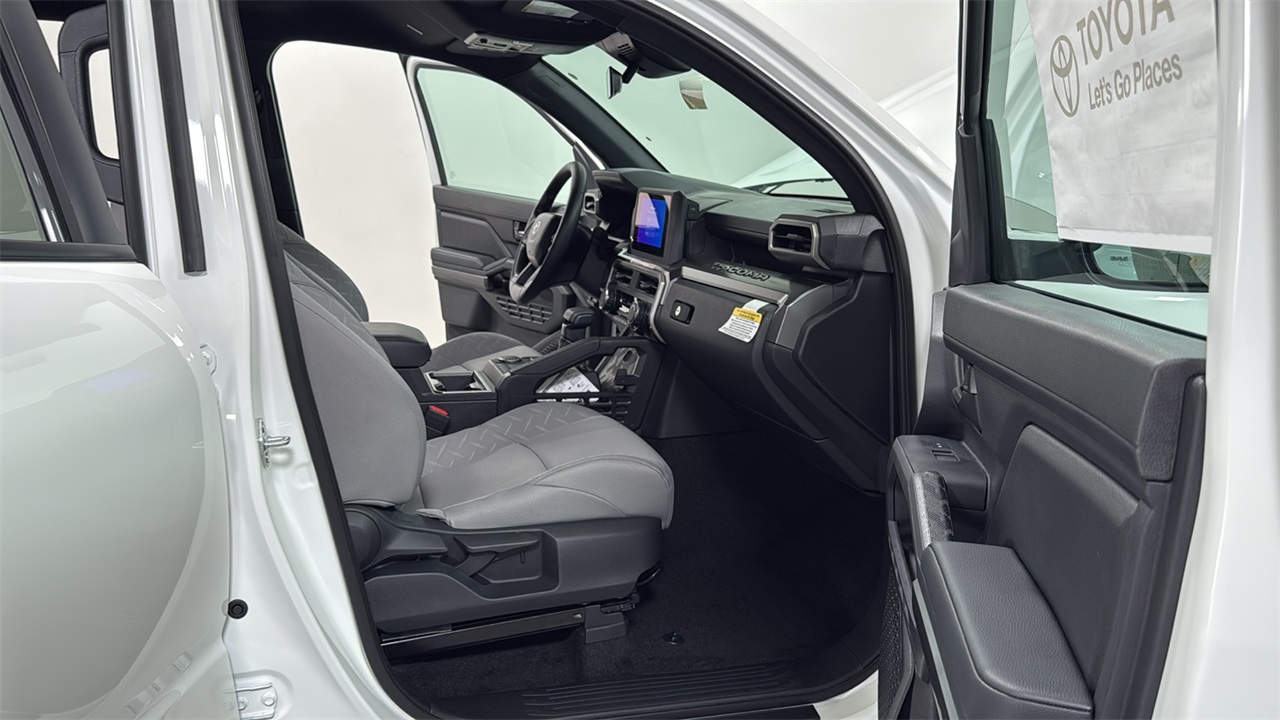 2025 Toyota Tacoma SR5 Double Cab photo 31