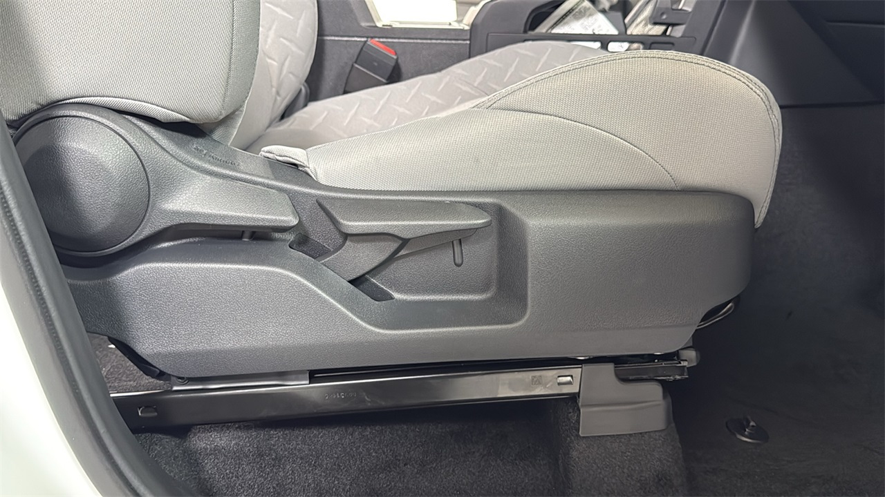 2025 Toyota Tacoma SR5 Double Cab photo 33
