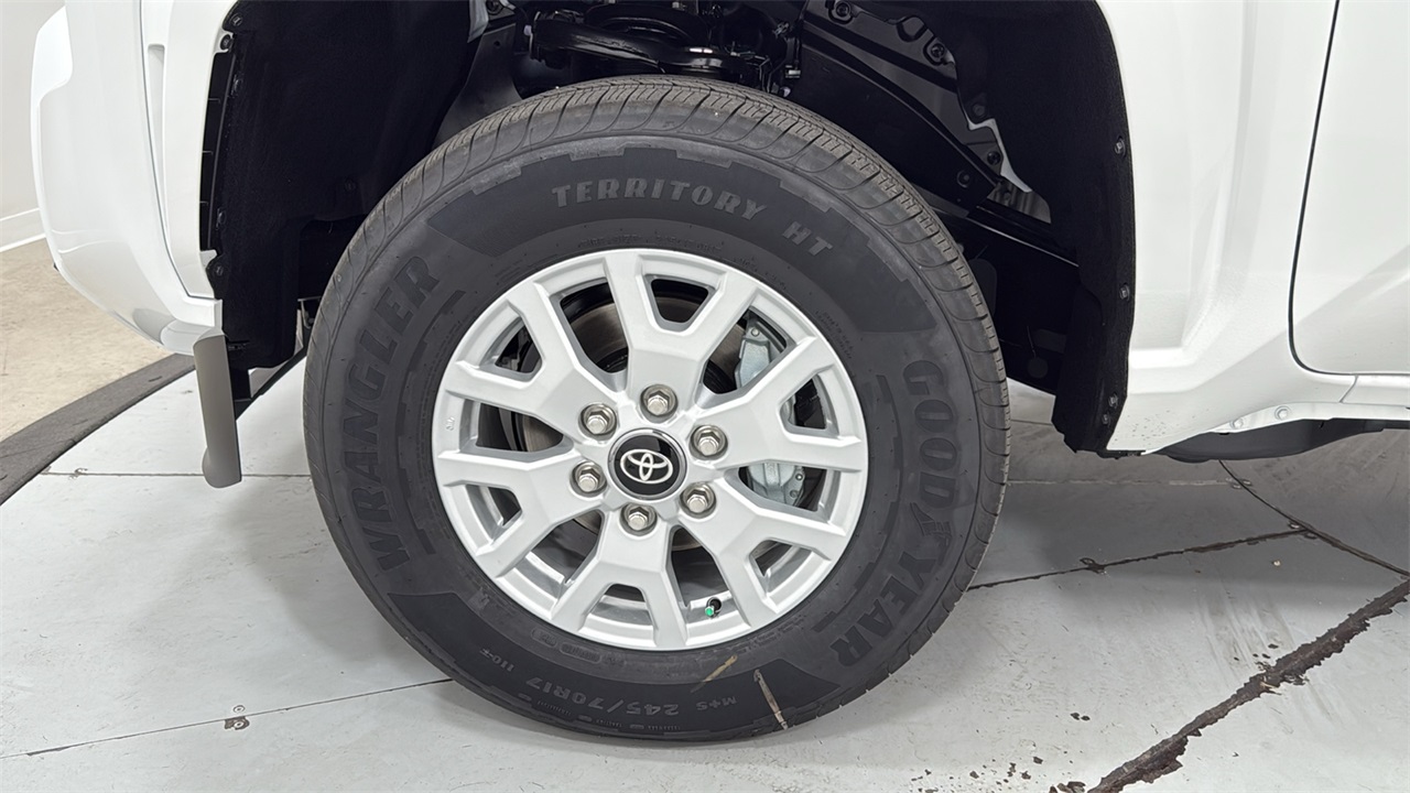 2025 Toyota Tacoma SR5 Double Cab photo 37