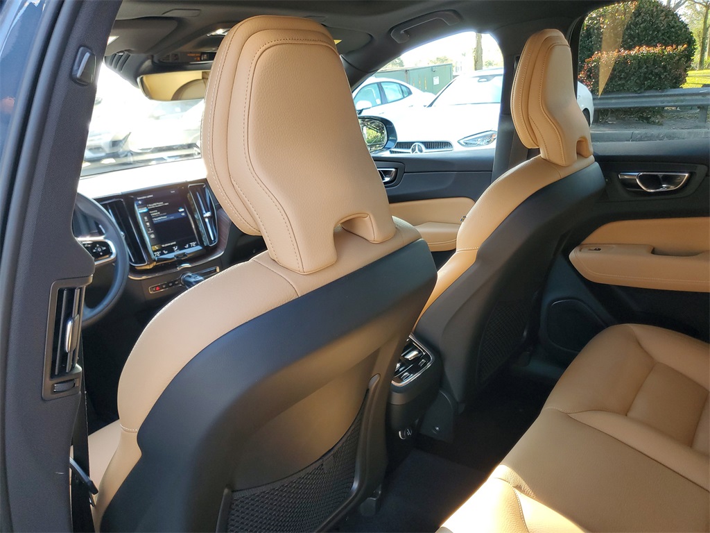 used 2020 Volvo XC60 car, priced at $23,298