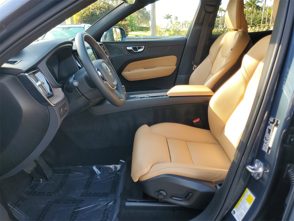 used 2020 Volvo XC60 car, priced at $23,298