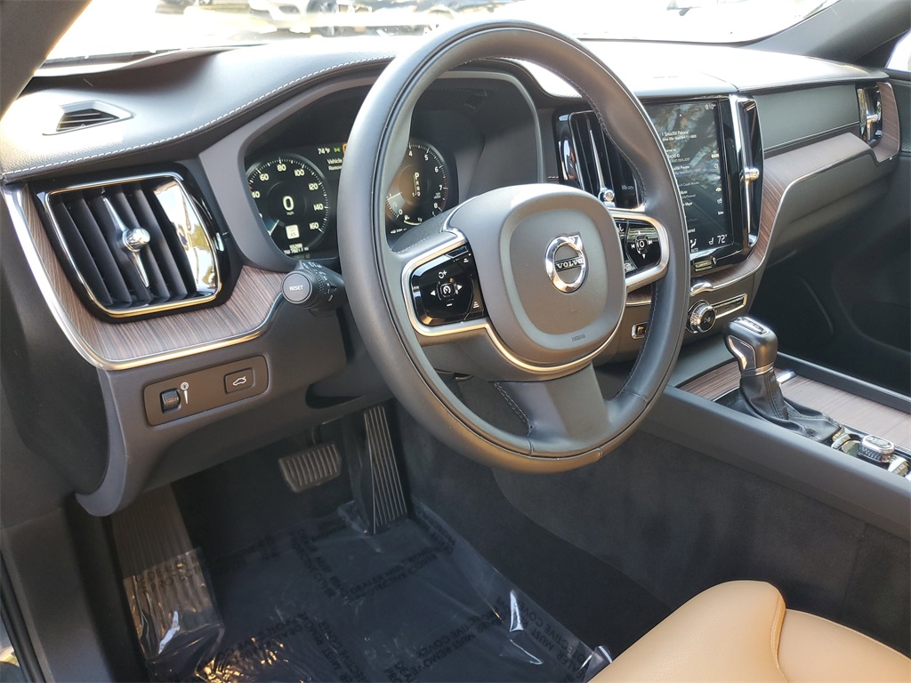 used 2020 Volvo XC60 car, priced at $23,298