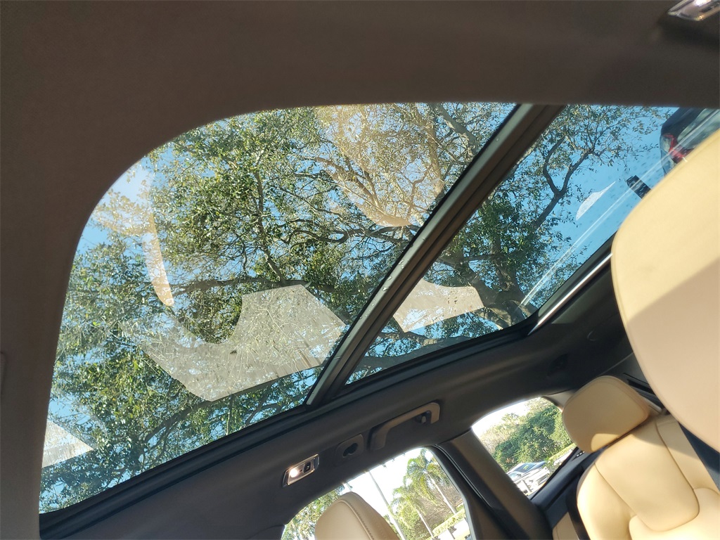 used 2020 Volvo XC60 car, priced at $23,298