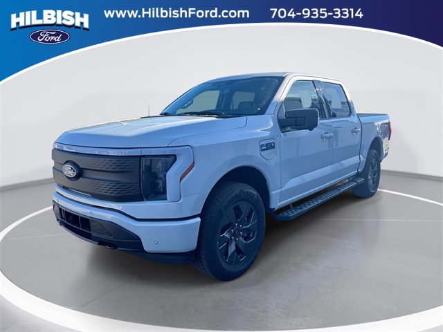 2025 Ford F-150 Lightning Flash's photo