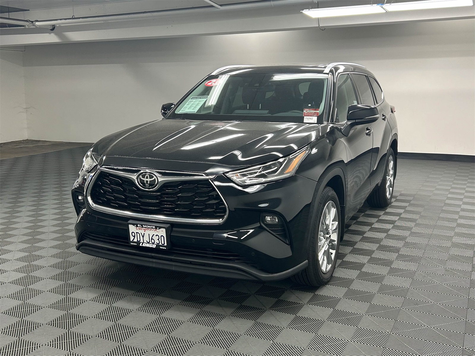 used 2023 Toyota Highlander car, priced at $34,788