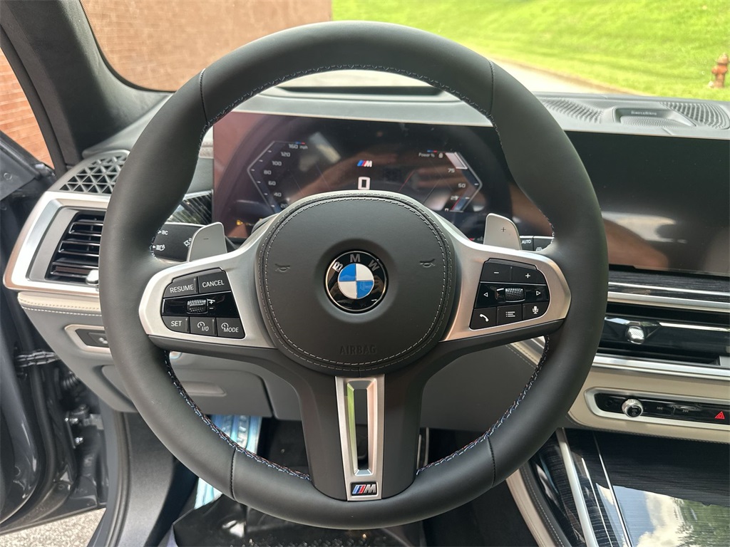 X7 M60i