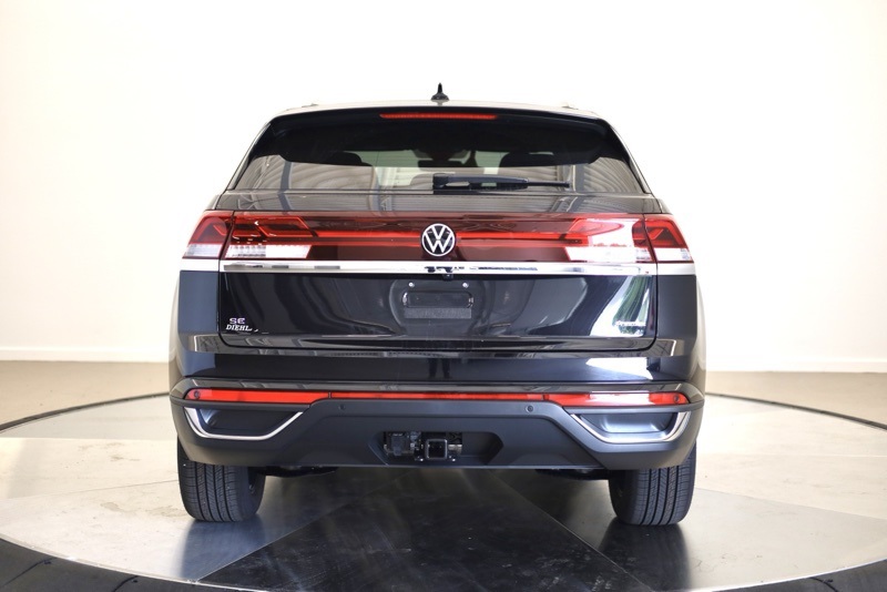 2026 Volkswagen Atlas Cross Sport SE Technology photo 4