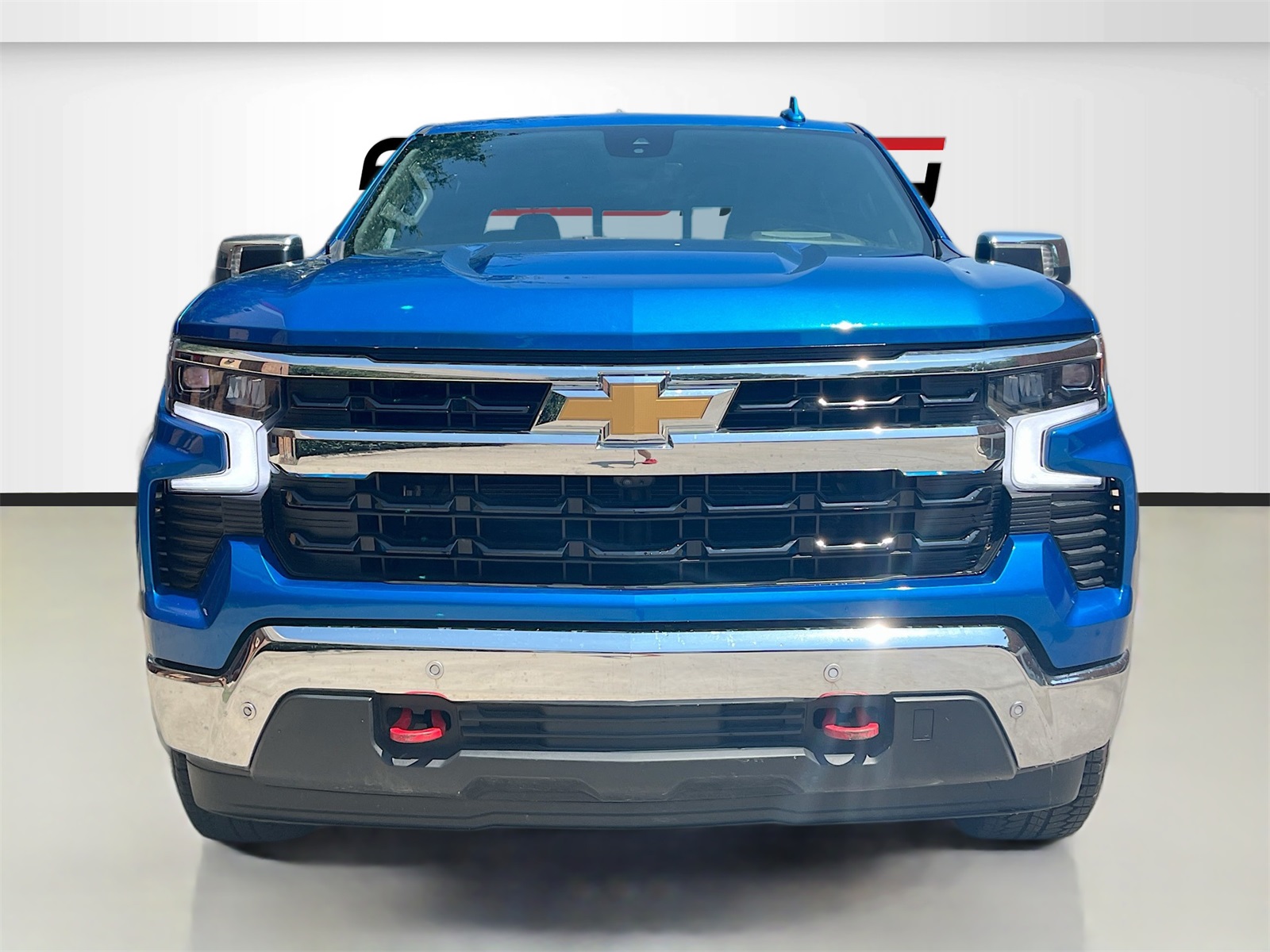 2024 Chevrolet Silverado 1500 LTZ photo 2