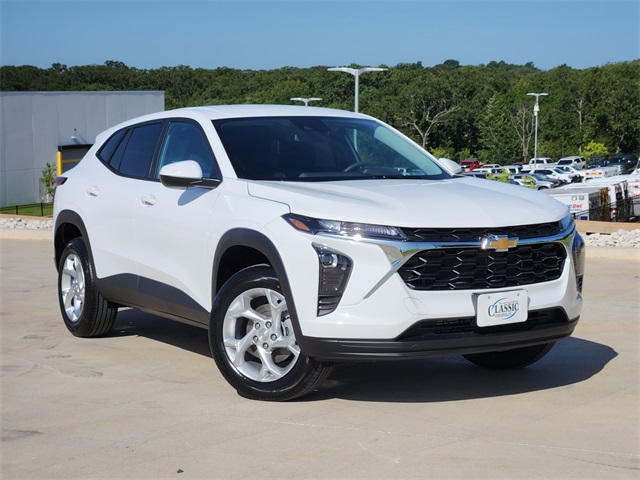2025 Summit White Chevrolet Trax LS FWD SUV