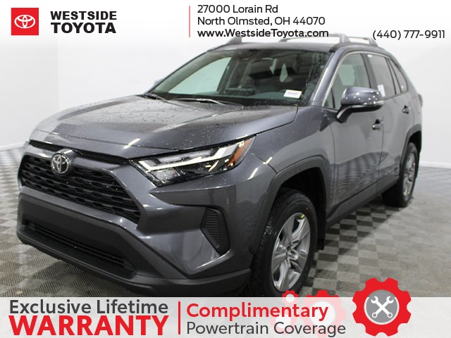 2025 Toyota RAV4 XLE's photo