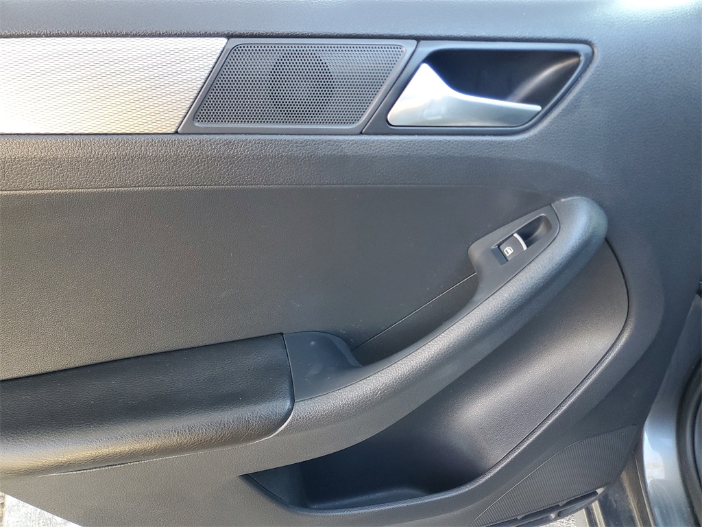 used 2016 Volkswagen Jetta car, priced at $10,995