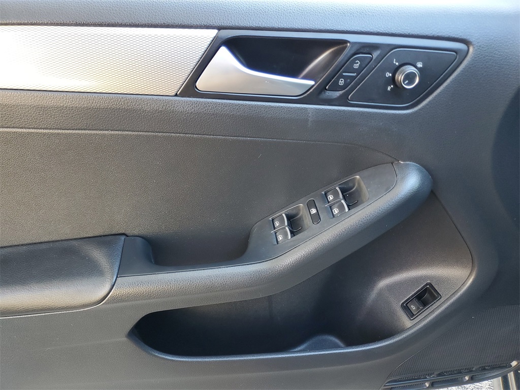 used 2016 Volkswagen Jetta car, priced at $10,995