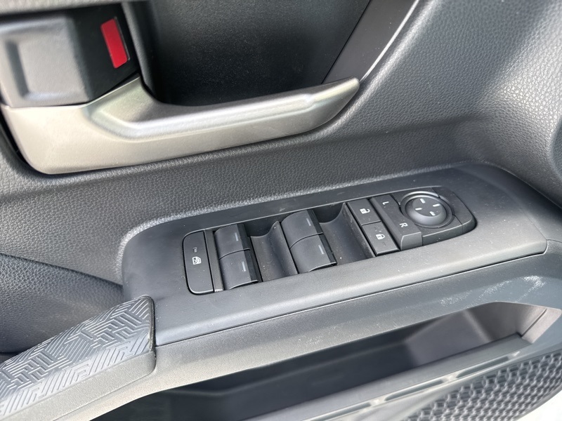 2025 Toyota Tacoma TRD Off-Road photo 24