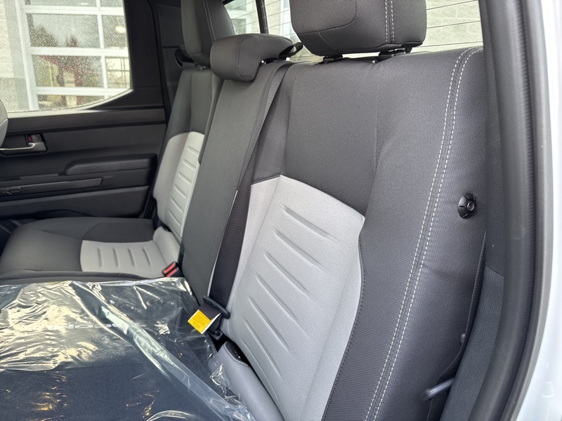 2025 Toyota Tacoma TRD Off-Road photo 31