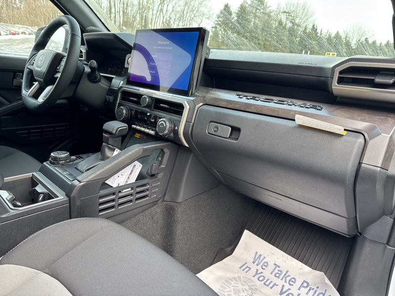 2025 Toyota Tacoma TRD Off-Road photo 34