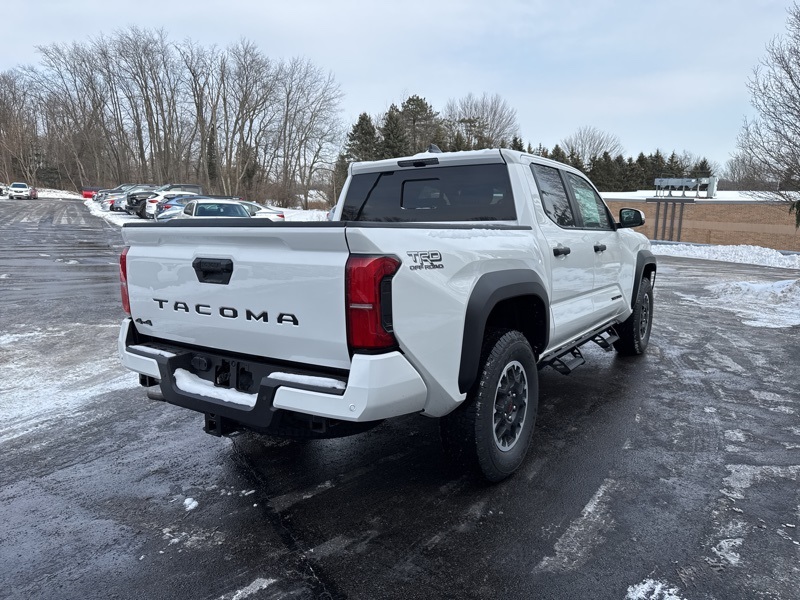 2025 Toyota Tacoma TRD Off-Road photo 7