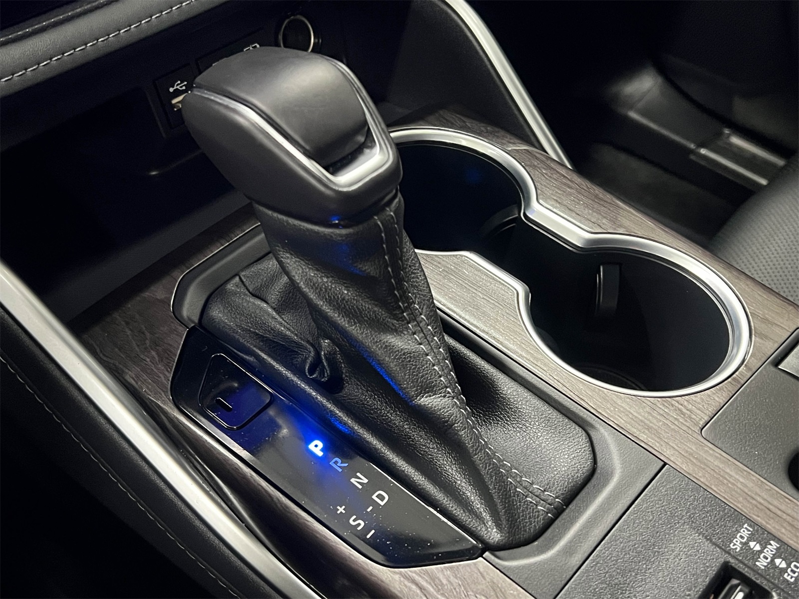 used 2023 Toyota Highlander Hybrid car, priced at $46,688