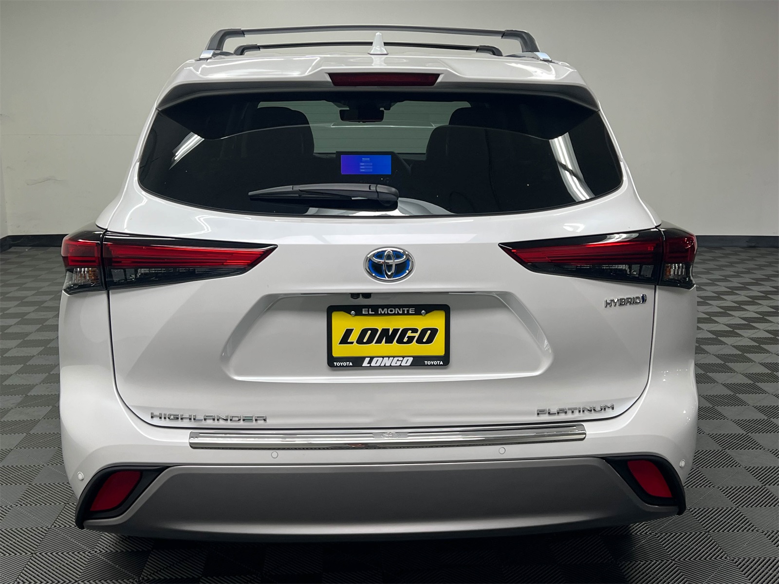 used 2023 Toyota Highlander Hybrid car, priced at $46,688