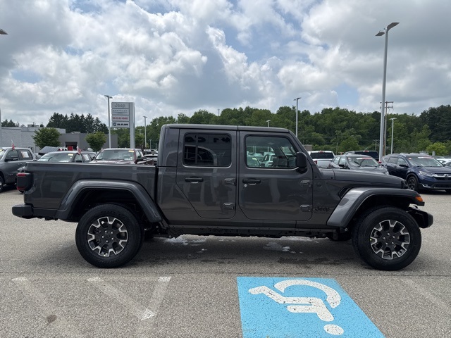2025 Jeep Gladiator Sport S photo 6