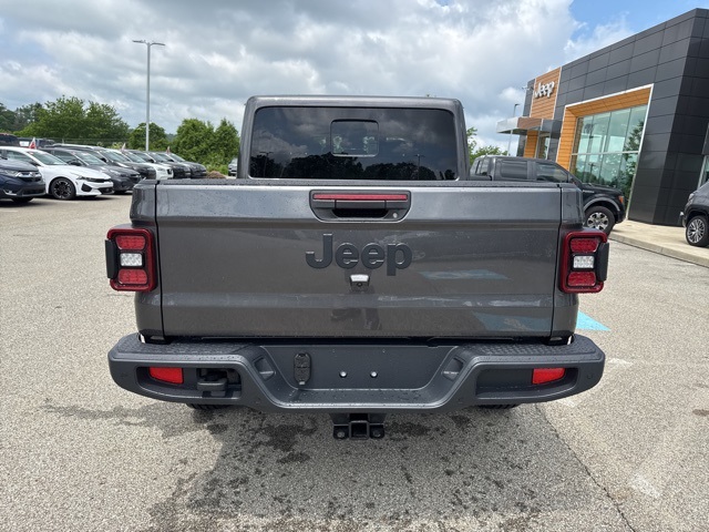 2025 Jeep Gladiator Sport S photo 7
