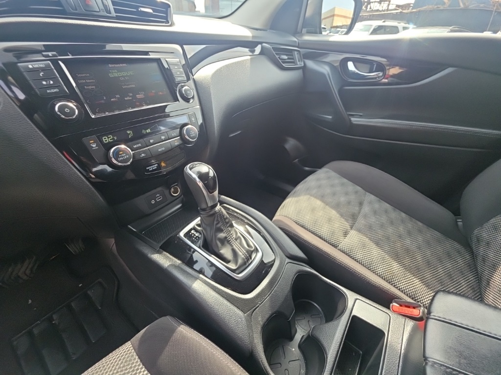 used 2020 Nissan Rogue Sport car, priced at $13,595