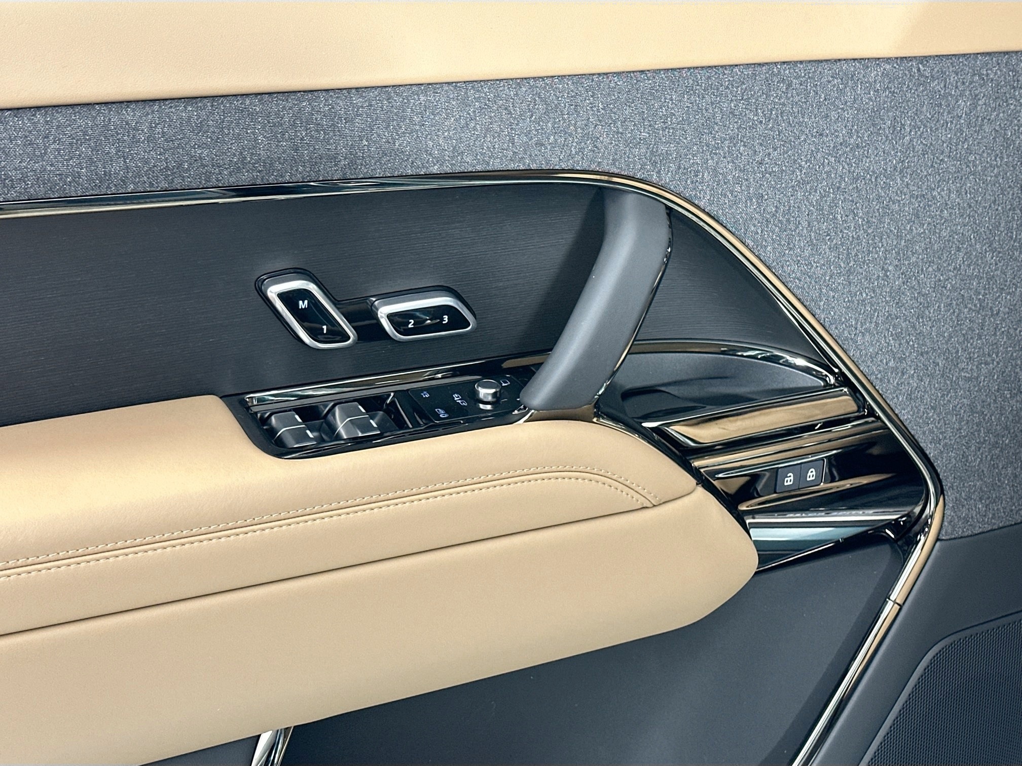 new 2026 Land Rover Range Rover Sport car, priced at $91,120