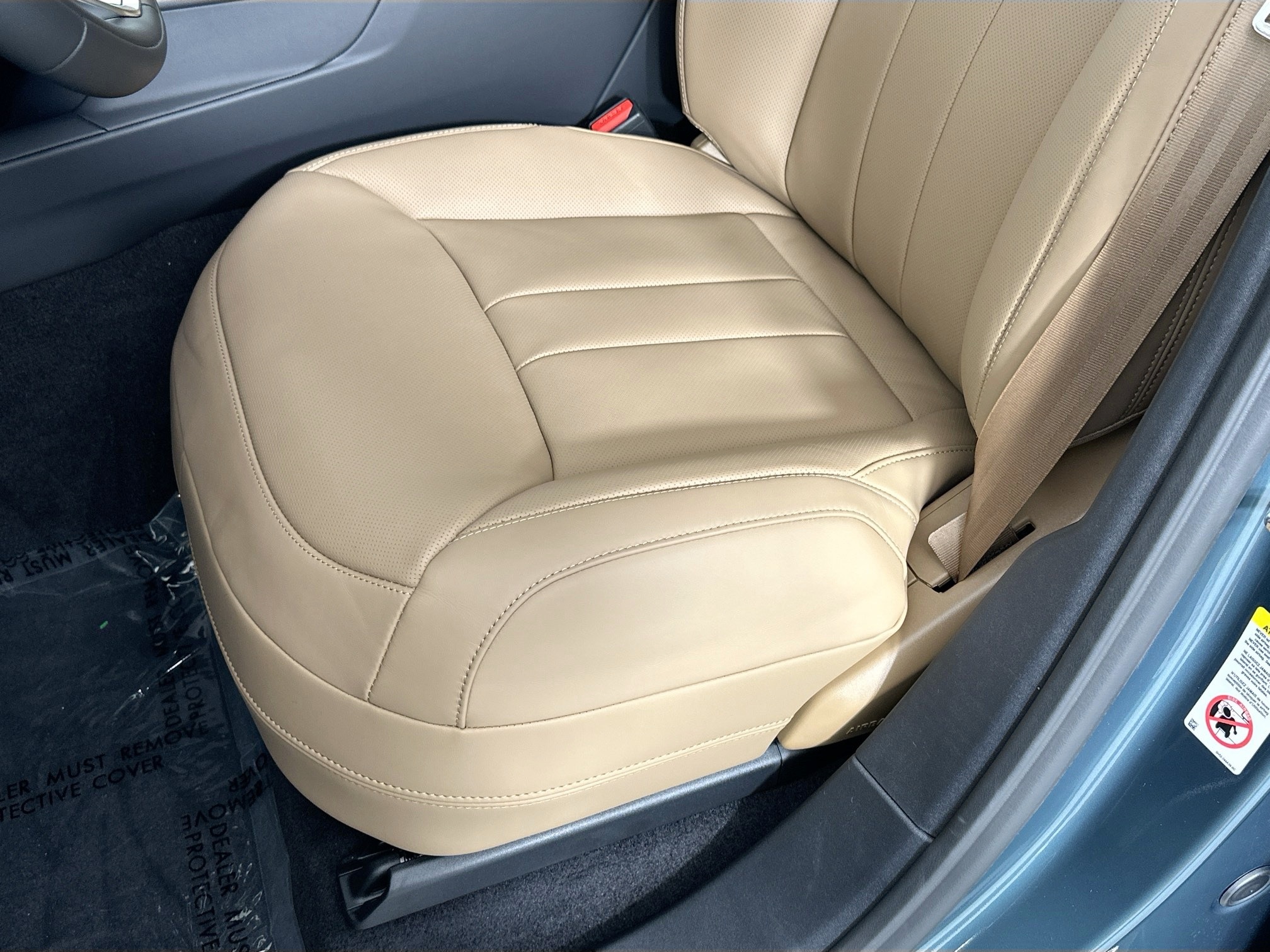 new 2026 Land Rover Range Rover Sport car, priced at $91,120