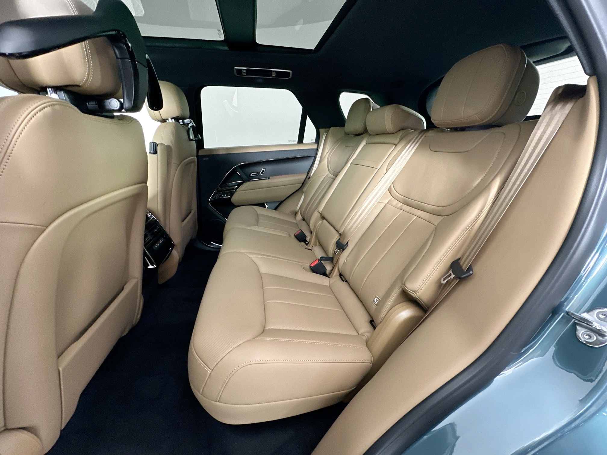 new 2026 Land Rover Range Rover Sport car, priced at $91,120