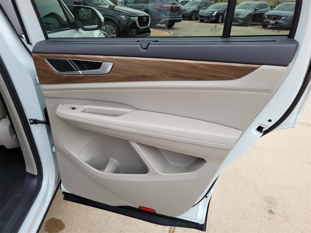 used 2024 Volkswagen Atlas car, priced at $28,900