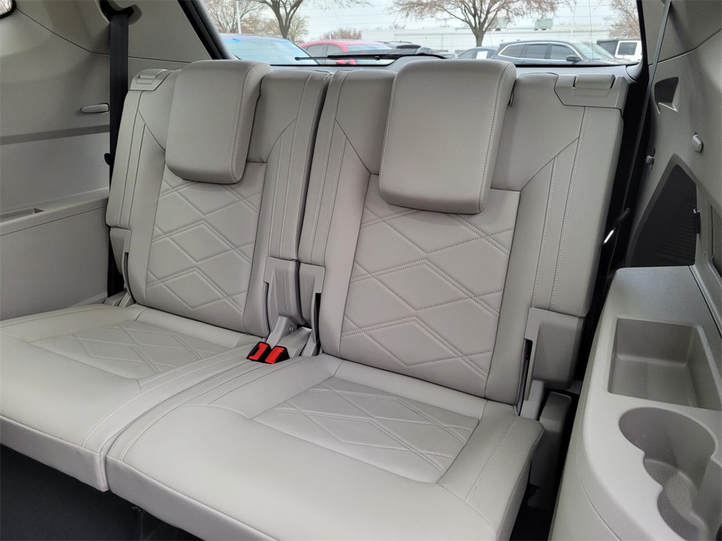 used 2024 Volkswagen Atlas car, priced at $28,900