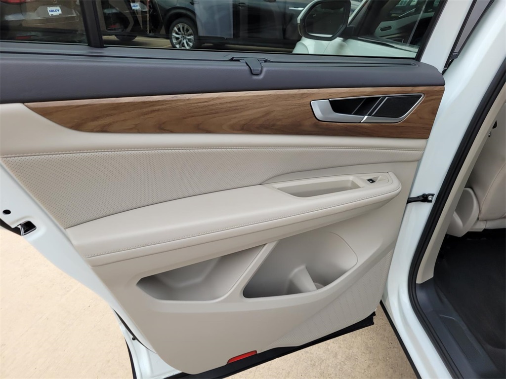 used 2024 Volkswagen Atlas car, priced at $28,900