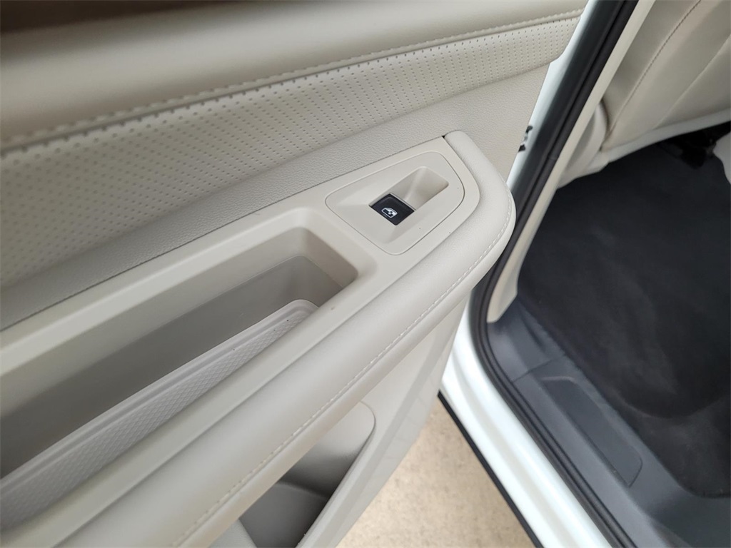 used 2024 Volkswagen Atlas car, priced at $28,900