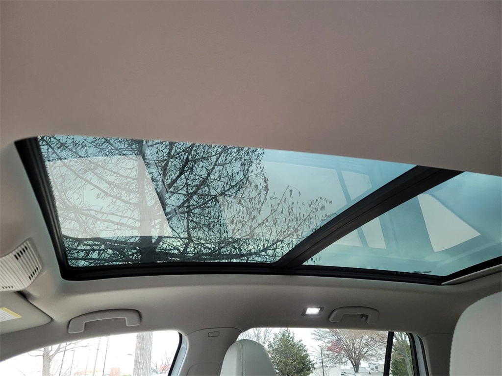 used 2024 Volkswagen Atlas car, priced at $28,900