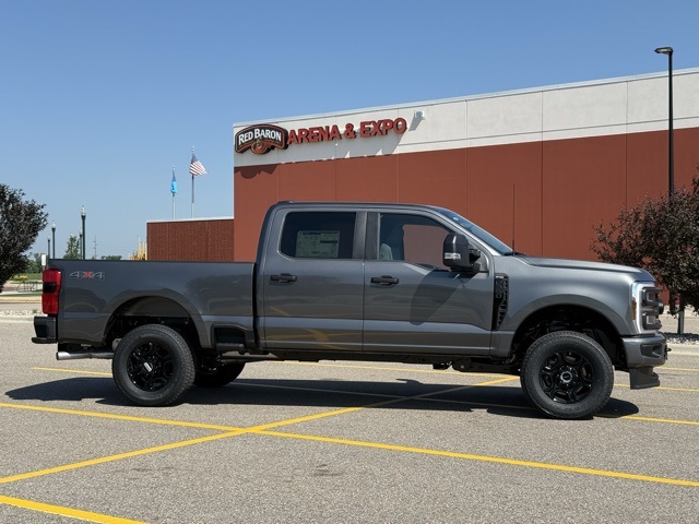 2025 Ford F-350 Super Duty XL