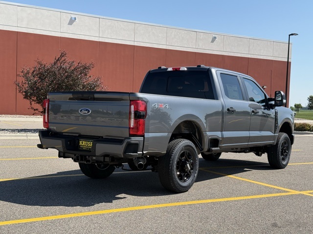 2025 Ford F-350 Super Duty XL