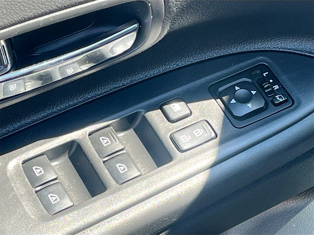 2019 Mitsubishi Outlander GT photo 14