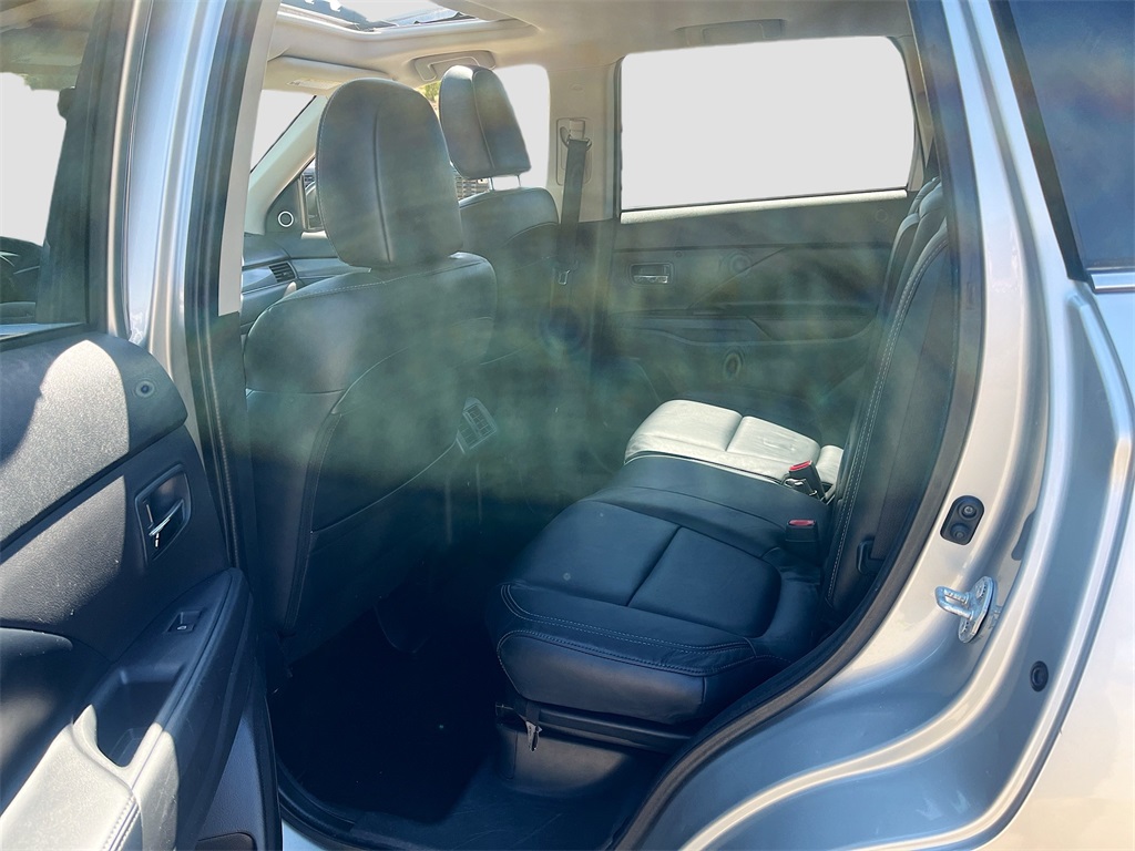2019 Mitsubishi Outlander GT photo 20
