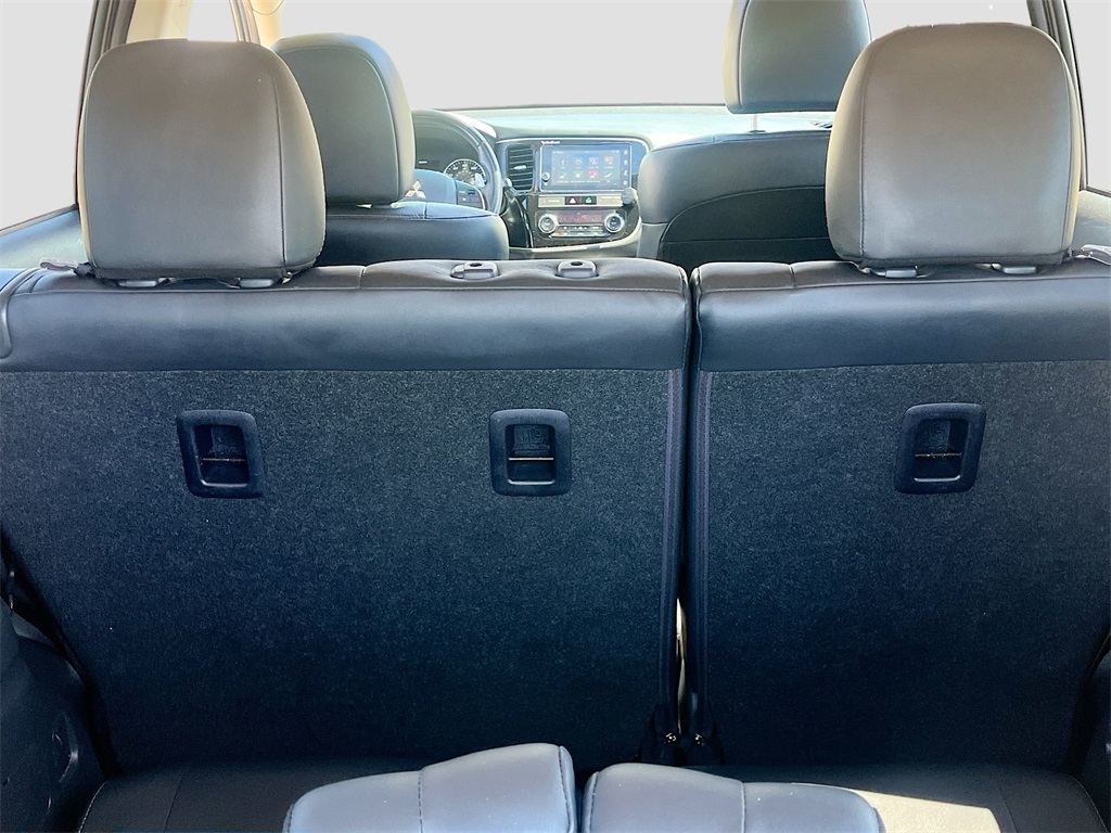 2019 Mitsubishi Outlander GT photo 22