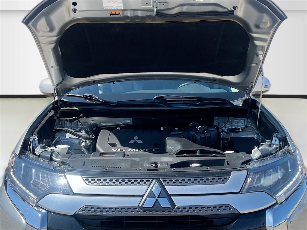 2019 Mitsubishi Outlander GT photo 26