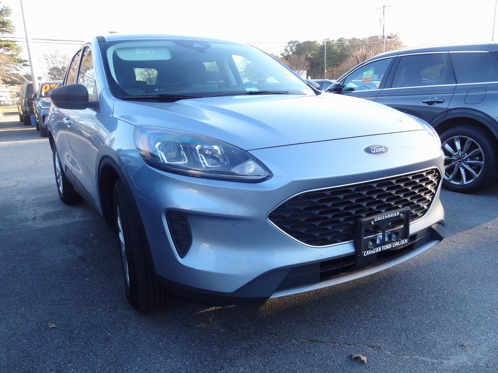 2022 Ford Escape SE's photo