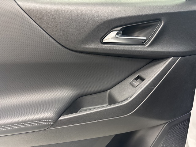 used 2025 Chevrolet Equinox car, priced at $24,999