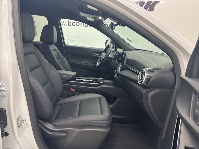 used 2025 Chevrolet Equinox car, priced at $24,999