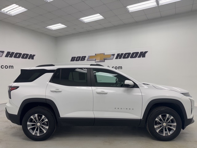 used 2025 Chevrolet Equinox car, priced at $24,999