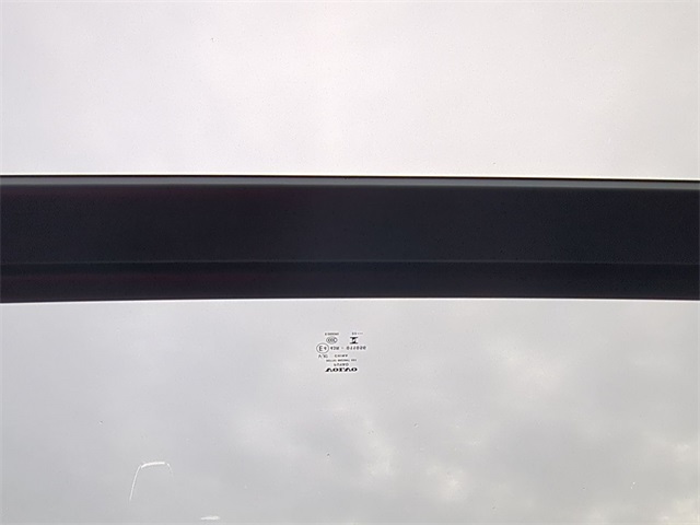 used 2023 Volvo XC40 car, priced at $22,911