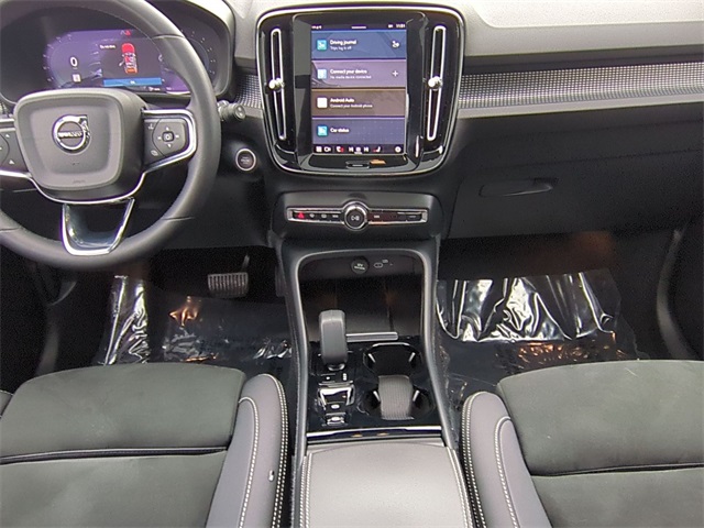 used 2023 Volvo XC40 car, priced at $22,911