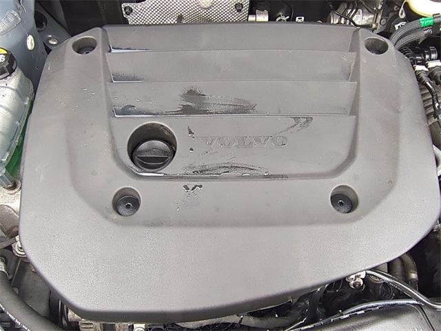 used 2023 Volvo XC40 car, priced at $22,911